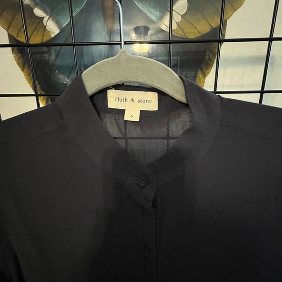 Cloth & Stone Women's Blue Blouse - Picture 2 of 4